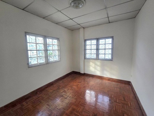 picture FOR RENT  HOUSE PROPERTY  20000 BAHT per MONTH - 7/8