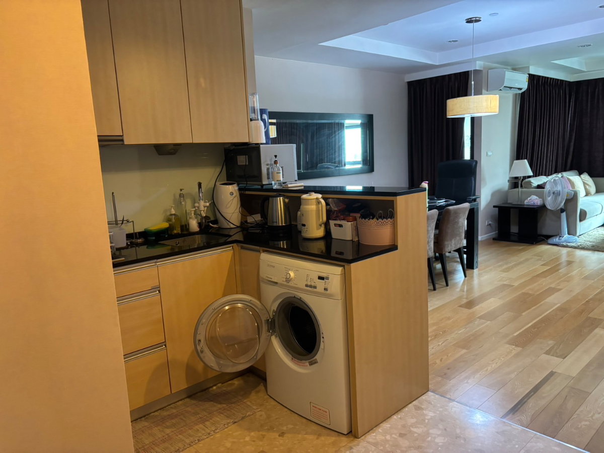 picture For Rent SathornGarden Condominium floor 26 buidling B - 4/15