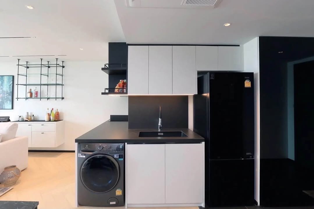 picture Lake Avenue Condo for Sale: 1 Bed, Prime Asoke Location! 🏙️ - 6/9