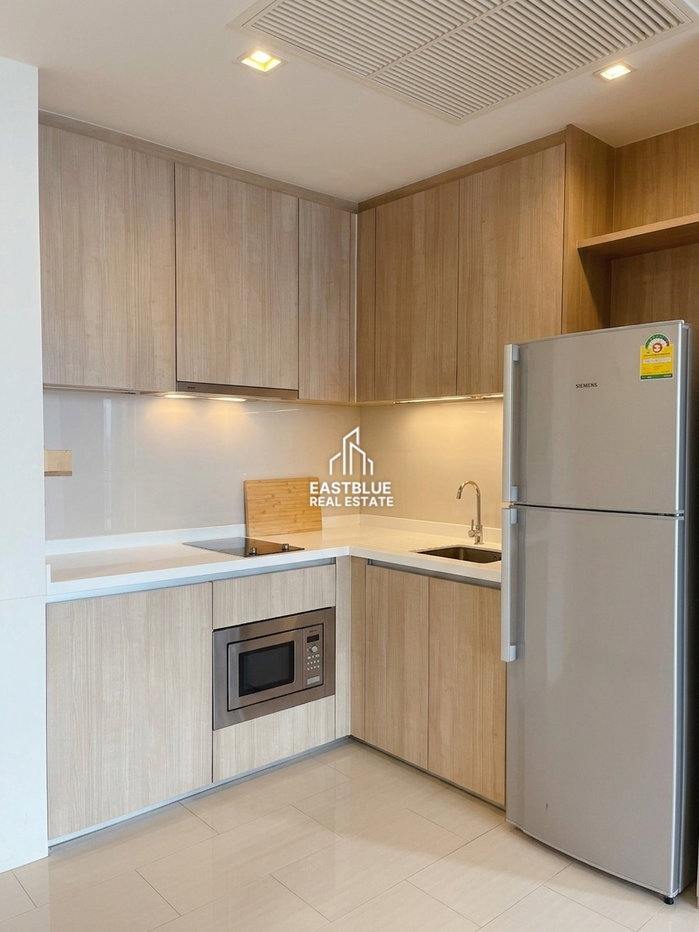 picture For Rent: Luxury 1-Bedroom Condo at Circle Living Prototype near MRT Phetchaburi - 6/9