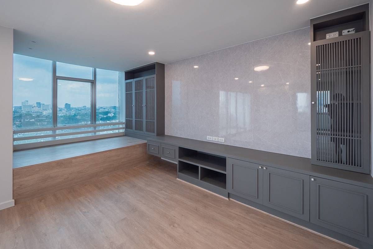 picture For Sale Sarin Place 2BR 110 sqm near BTS Sena Nikhom THB 6,900,000 🌳 - 4/9