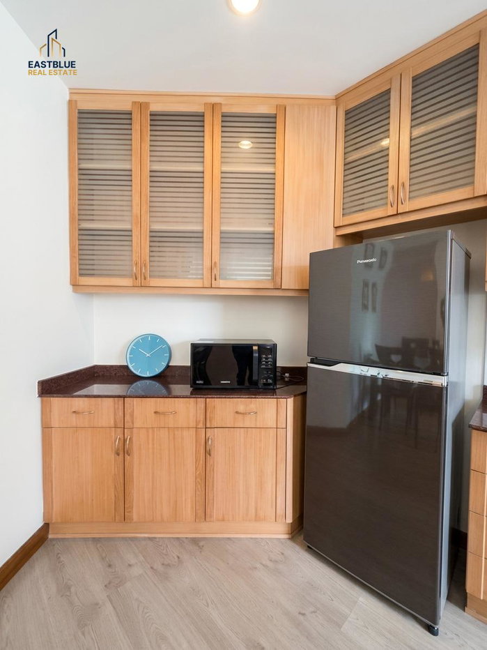 รูป 🏢 Luxurious 2-Bed Condo at Silom Grand Terrace! 🛌
EB-46927 | 90 sqm | 43,000 THB/month
✨ Steps to BTS/MRT Sala Daeng & Silom | Unbeatable Facilities - รูปที่ 5/9