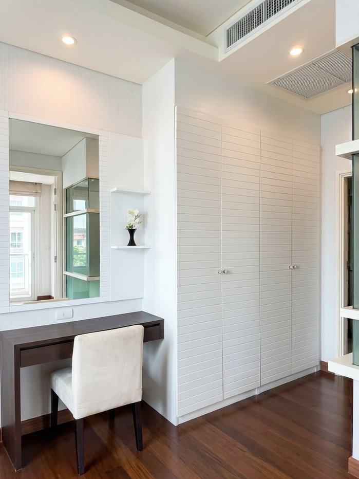 picture Luxury 1-Bed Condo at Ivy Thonglor: Live Where Bangkok Happens! ðïļð - 7/9