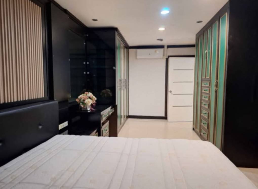 picture For Sale: Asoke Place 78 sqm near BTS Asoke and MRT Sukhumvit 🚇✨ - 6/9
