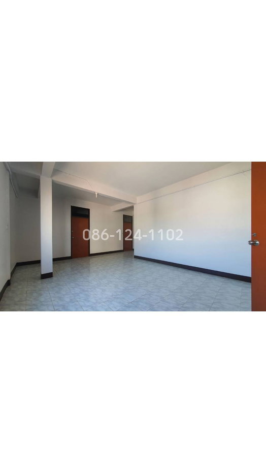 picture Commercial building with House for sales - 37/56