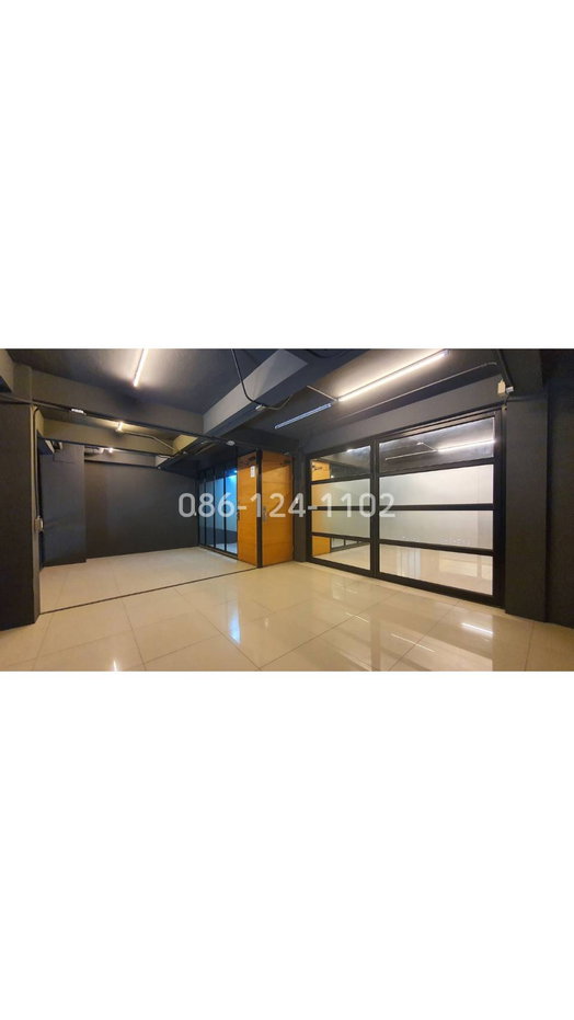 picture Commercial building with House for sales - 15/56