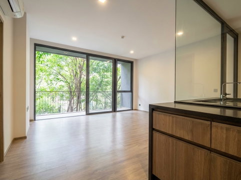 🏡 ขายด่วน! คอนโดหรู Mori Haus 2 ห้องนอน ใกล้ BTS อ่อนนุช เพียง 11.25 ล้าน! 

✨ พื้นที่ 68 ตร.ม. สไตล์ญี่ปุ่น ครบครัน ใกล้ห้างดัง เริ่มต้นเพียง 11,250,000 บาท 🔑

• ติดBTS อ่อนนุช เพียง 1.4 กม.
• ส่วนกลางครบ Pool, Fitness, EV Charger
• รหัสทรัพย์ EB-88760

🌟 โทรเลย! จองก่อนหมด 📞