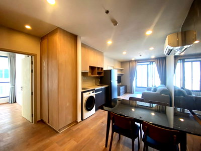 Condos for sale : Beautiful room 2 bedrooms 2 bathrooms Q Chidlom Phetchaburi near BTS Chidlom
Rent price only 42,000 baht/month with complete amenities!