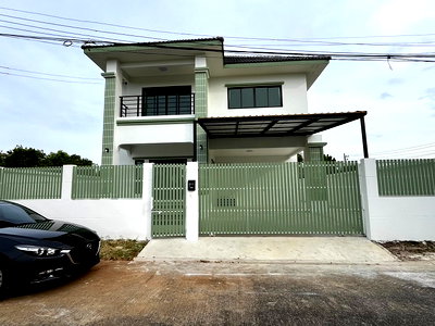 เช่าบ้านเดี่ยว ม.รังสิต : ให้เช่า บ้านเดี่ยว 2 ชั้น สร้างใหม่ หลังใหญ่ หมู่บ้านสีวลี รังสิต คลอง 2 ใกล้ฟิวเจอร์พาร์ครังสิต สนามบินดอนเมือง อยู่อาศัย