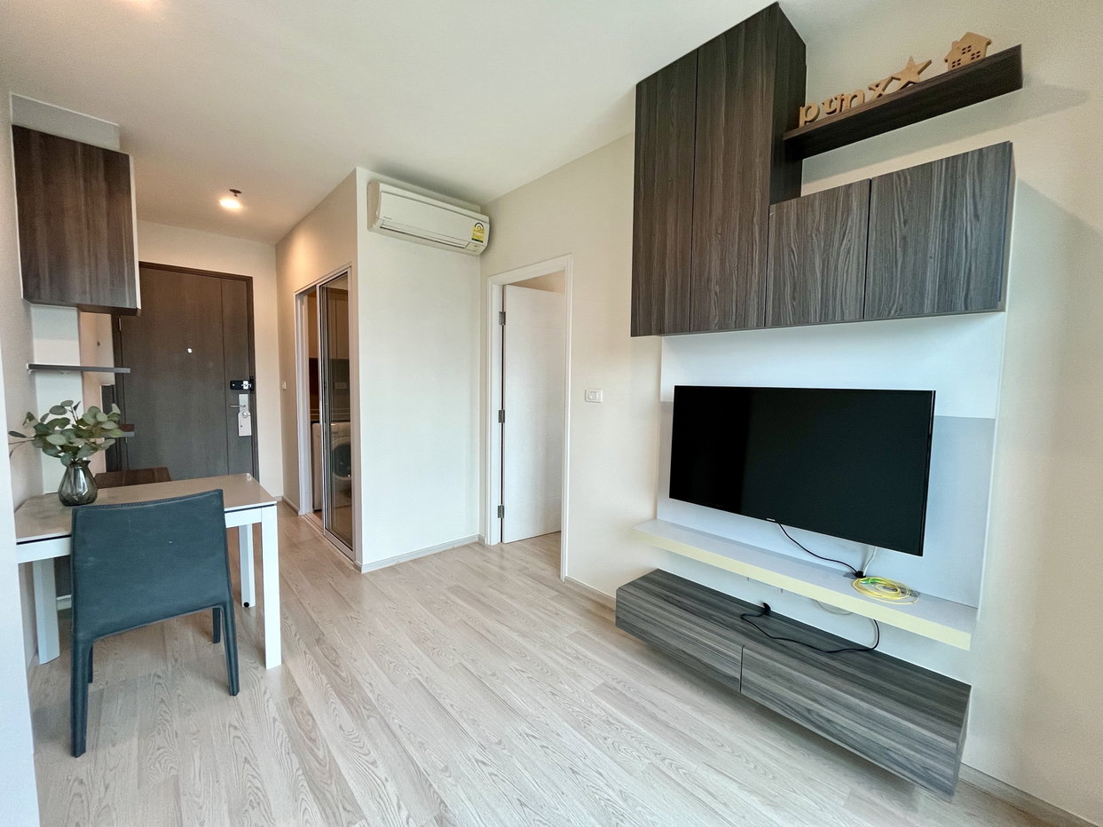 picture For Sale Centric Ratchada-Huai Khwang 1-Bed 29 sqm near MRT Huai Khwang ðĨ - 2/9