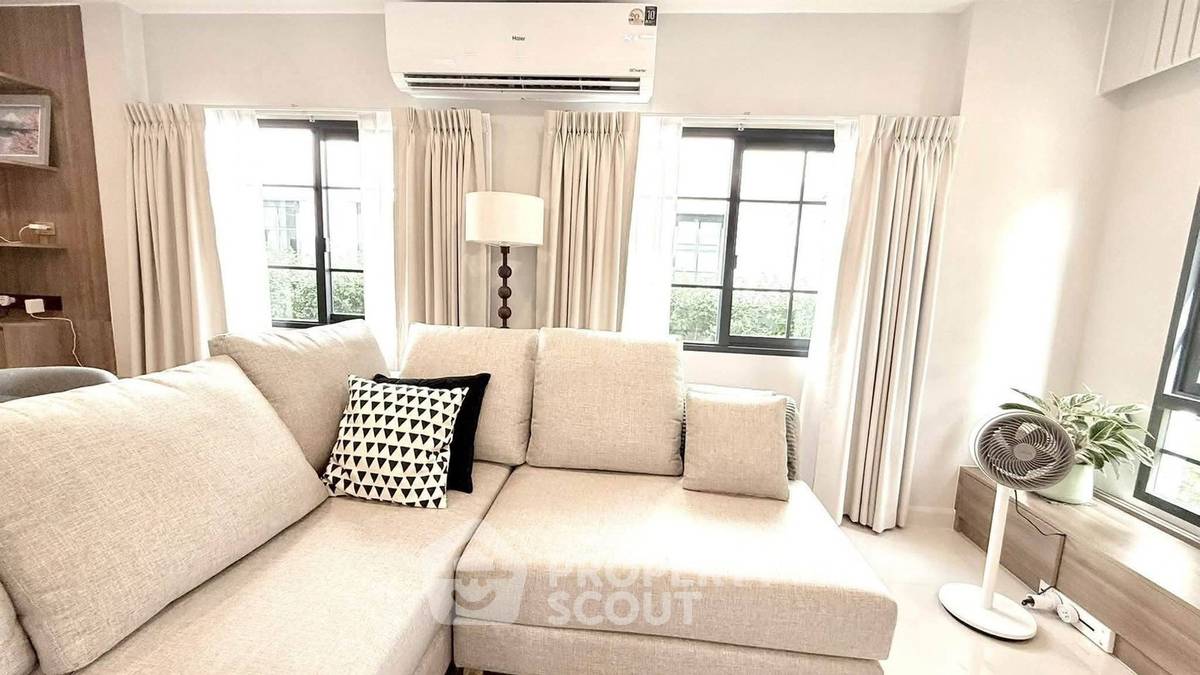 picture Spacious 4-BR House, 231 Sqm At Centro Bangna Phase 2 (ID 3420647) - 12/19