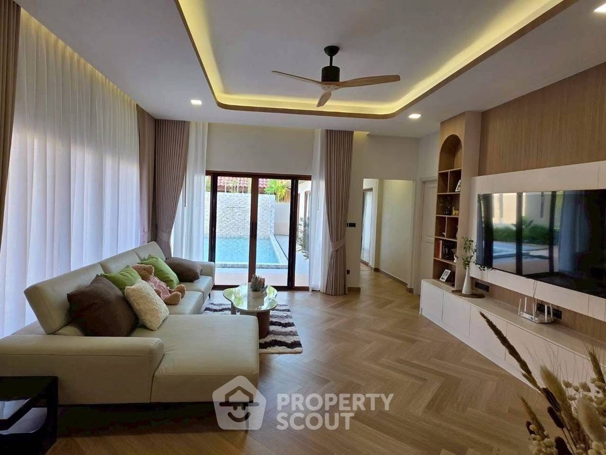 picture 4-BR 220 Sqm Villa At Baan Balina 3, Huai Yai (ID 3420460) - 3/27