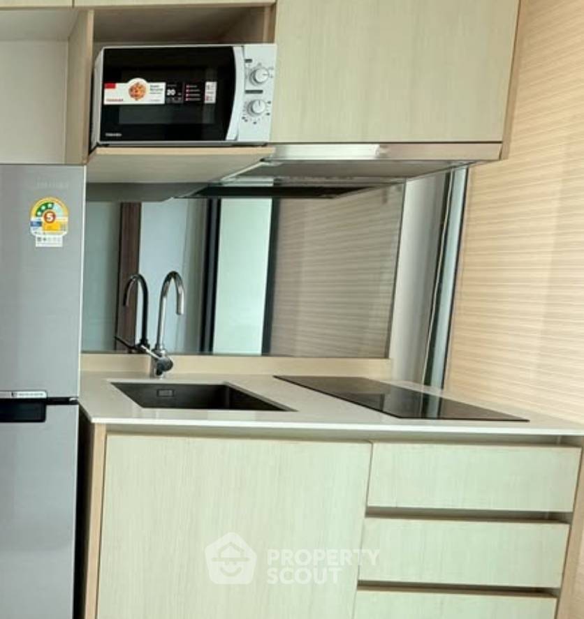 รูป คอนโด สตูดิโอ ที่ คิว อโศก ใกล้ MRT เพชรบุรี (ID 3418634) - รูปที่ 3/4