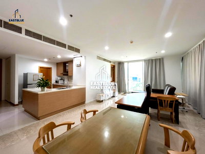 Condos for sale : Luxury Condo For Sale at The Empire Place, Prime Location 🌆