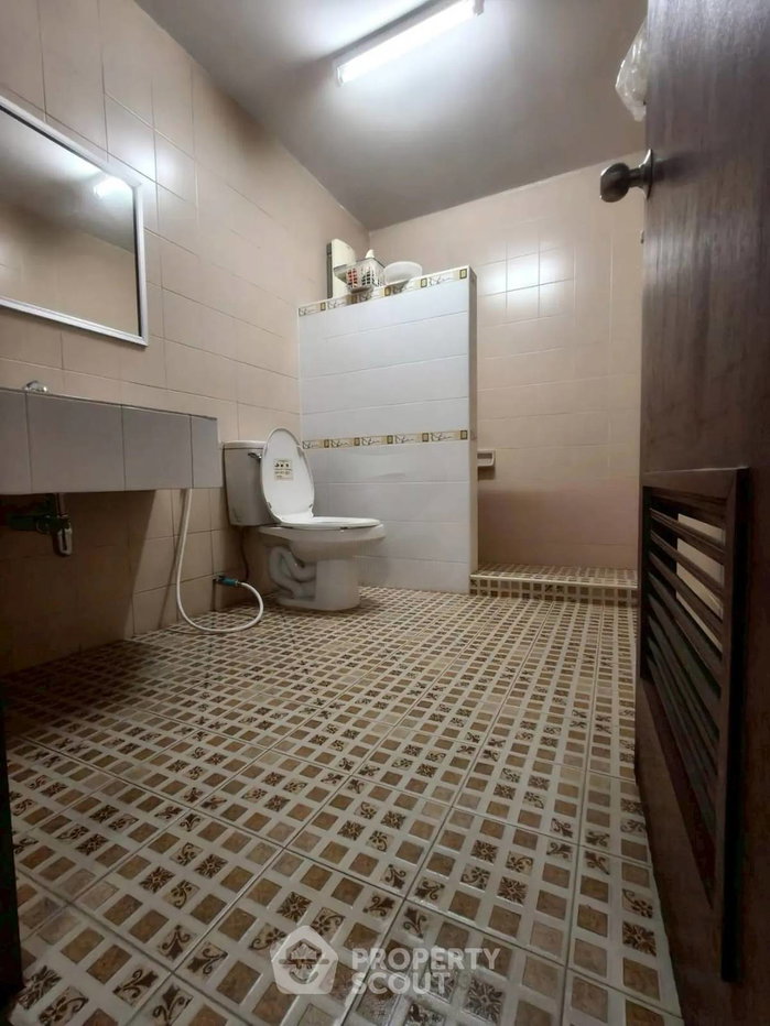 picture Pet-Friendly 4-BR Townhouse For Sale At Phanwadee Village (ID 3419227) - 8/9