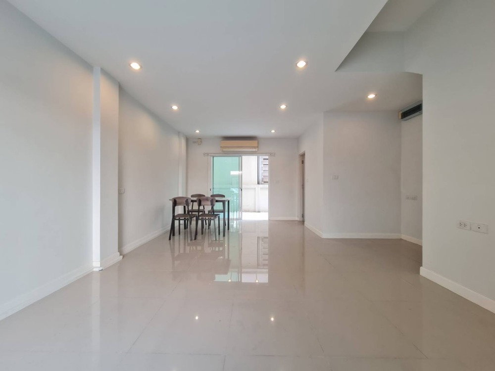 รูป 🏡🔥 ขาย ทาวน์โฮม 3 ชั้น กัลปพฤกษ์–สาทร รีโนเวทใหม่ทั้งหลัง! ใกล้ MRT บางหว้า/BTS วุฒากาศ ทำโฮมออฟฟิศได้ - รูปที่ 14/16