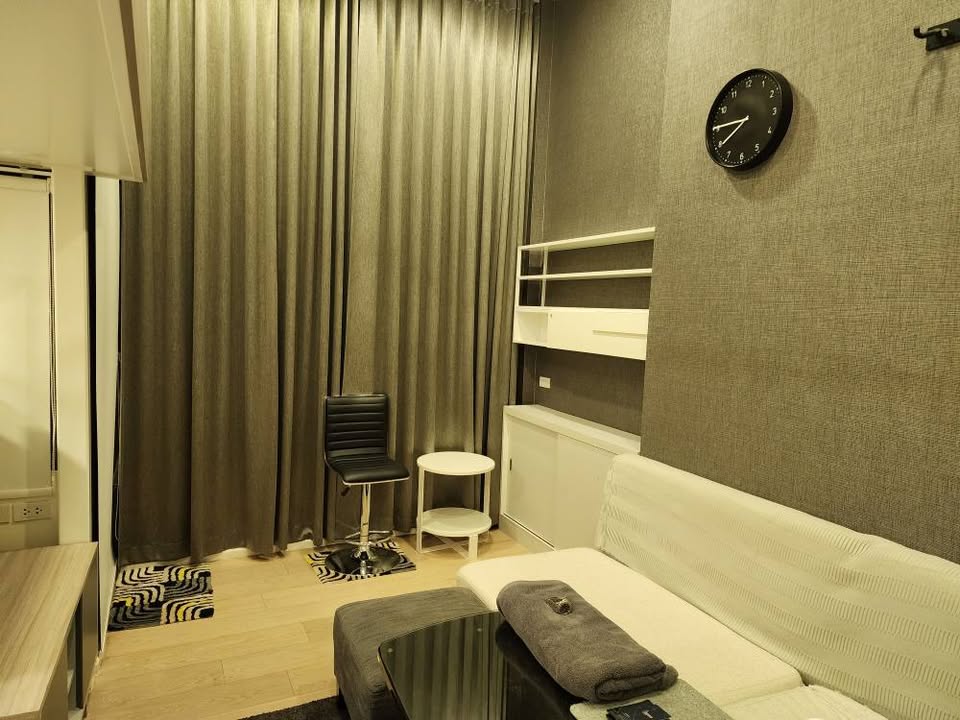 picture For Sale: Chewathai Residence Asoke 1BR near MRT Rama 9 ✨🏢 - 3/9