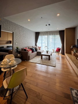 Rent a Noble Solo condo, 1 bedroom, near Thonglor BTS
Spacious area of 53 sqm, with swimming pool and fitness, starting at 30,000 THB/month!