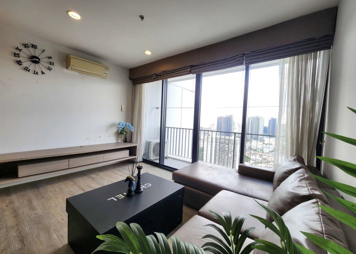 รูป 🔥 ขายด่วน! คอนโดส่วนตัวใจกลางลาดพร้าว 🏡
เพียง 5.29 ล้าน! วิวสวย พร้อมอยู่ The Issara Ladprao - รูปที่ 1/8