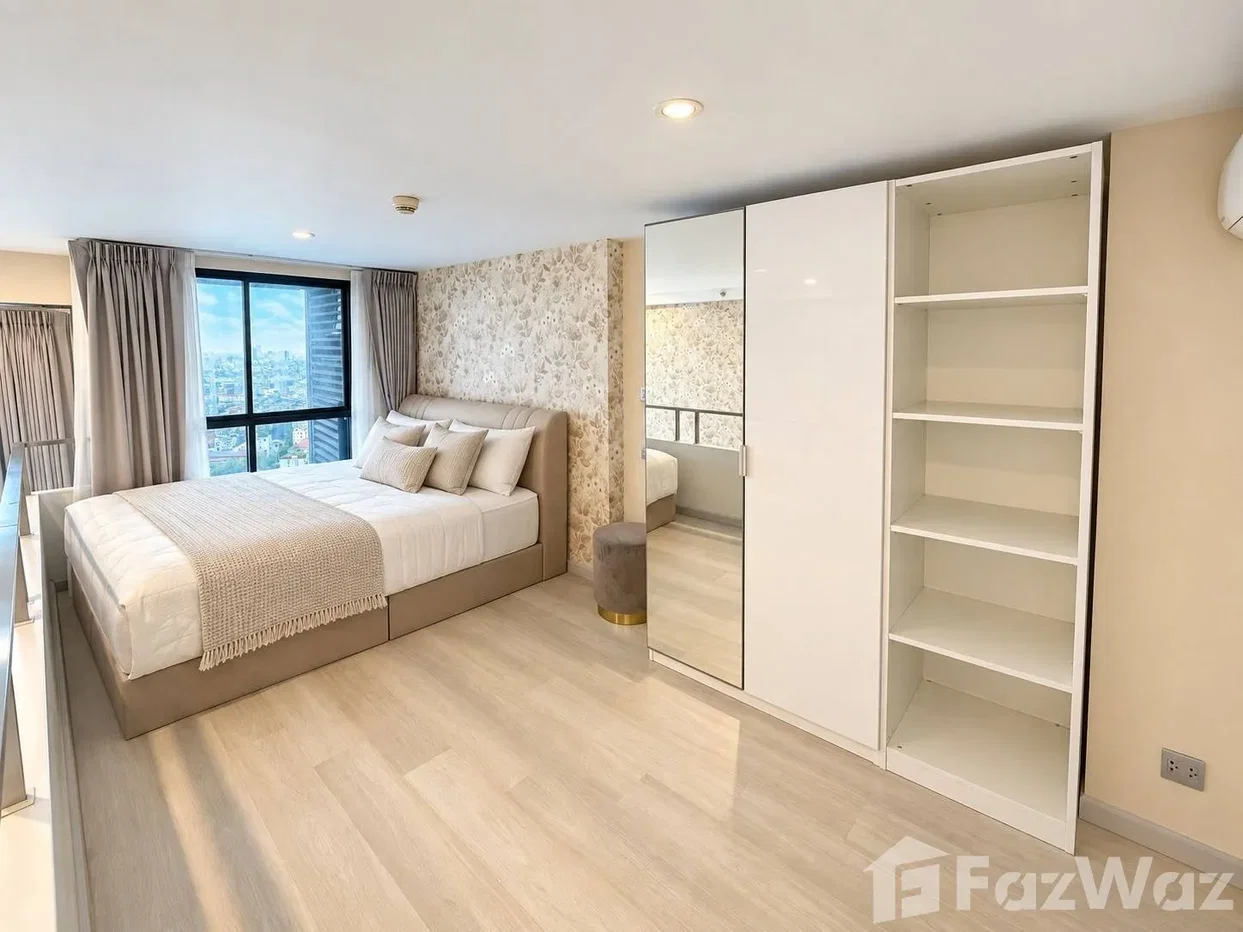 picture KnightsBridge Prime Sathorn, Duplex on the 31st Fl City View 6867859 - 6/10