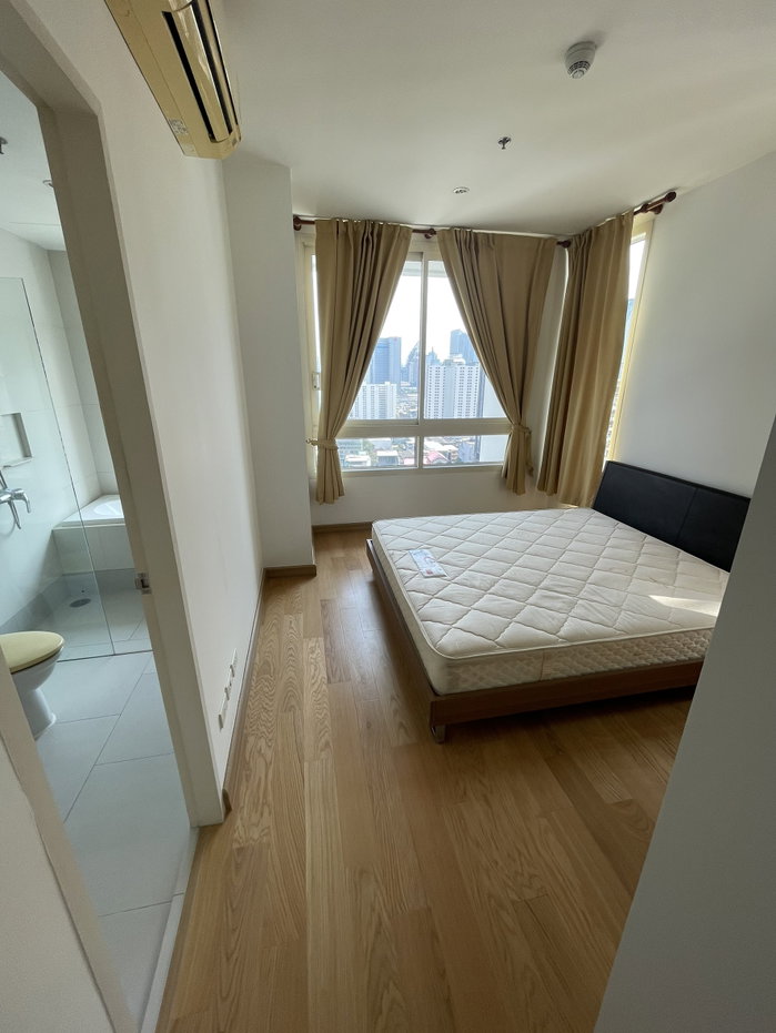 รูป เช่าคอนโด Villa Rachatewi 1 ห้องนอน 55 ตรม. ใกล้ BTS ราชเทวี เพียง 22,000 บาท/เดือน! 
สิ่งอำนวยความสะดวกครบครัน สระว่ายน้ำ ฟิตเนส พร้อมระบบรักษาความปลอดภัย 24 ชม. - รูปที่ 5/6