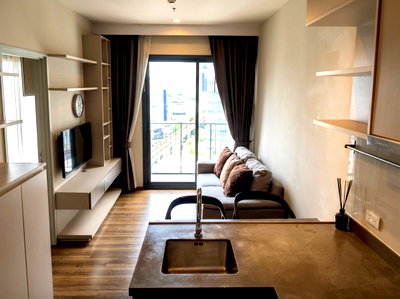 Condos for sale : ONYX Phaholyothin Condo for Sale: 1 Bed, 1 Bath near BTS Saphan Kwai