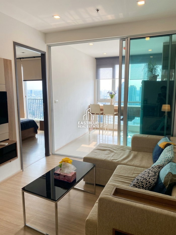 picture RHYTHM Sathorn Condo for Rent: Prime Location in Sathon, Near BTS Saphan Taksin! - 1/7