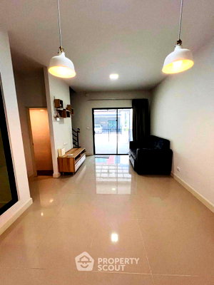 Townhouses for sale Nonthaburi : 4-BR Townhouse in Bang Mae Nang (ID 3421899)