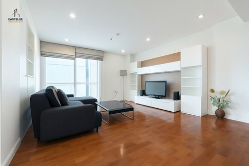 Luxury condo with 2 bedrooms in the heart of Phrom Phong, large size 88 sq.m. Special price!
Baan Siri 31 near BTS/MRT with complete amenities!