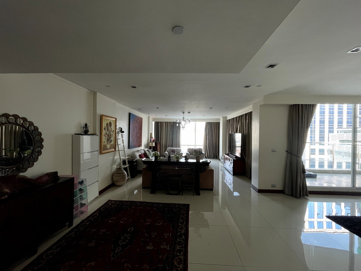 รูป 🔥 ขายคอนโด Le Raffine สุขุมวิท 31 แบบ 3 ห้องนอน ใหญ่สุดในโครงการ!
🏡 พื้นที่ 385 ตร.ม. วิวดี ใกล้ BTS พร้อมมูฟ หรือลงทุน - รูปที่ 6/8