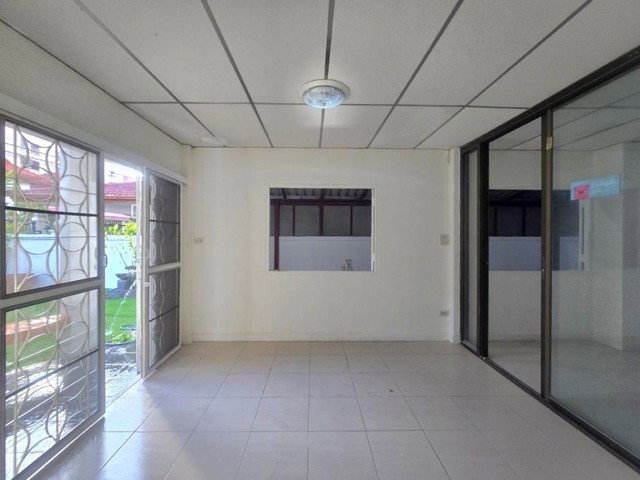 picture FOR RENT  HOUSE PROPERTY  20000 BAHT per MONTH - 4/8