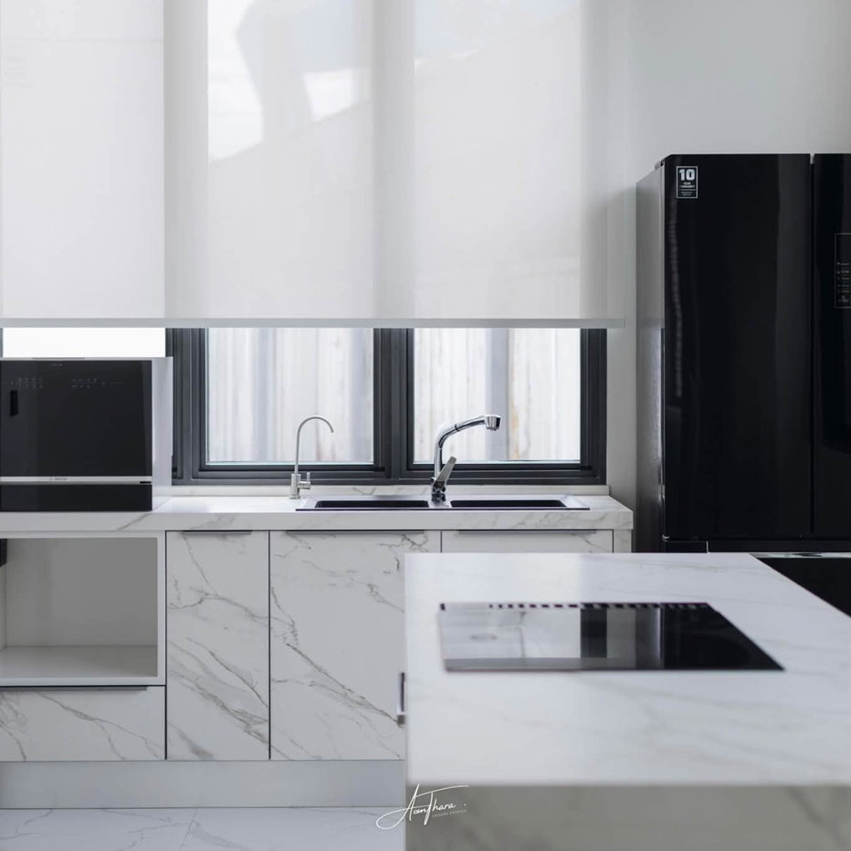 รูป บ้านใจกลางเอกมัย 3 ห้องนอน 5 ชั้น พร้อมลิฟท์ | FOR RENT - รูปที่ 2/5