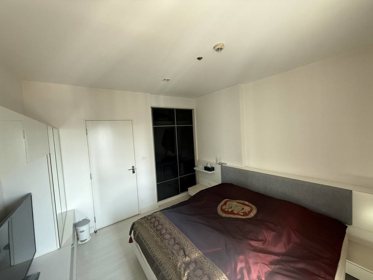 รูป คอนโด The Room รัชดา-ลาดพร้าว 2 ห้องนอน ใกล้ BTS/MRT สุดคุ้ม!
พื้นที่กว้าง 61.94 ตร.ม. ราคาเพียง 4.8 ล้าน ซื้อเลย! - รูปที่ 4/9