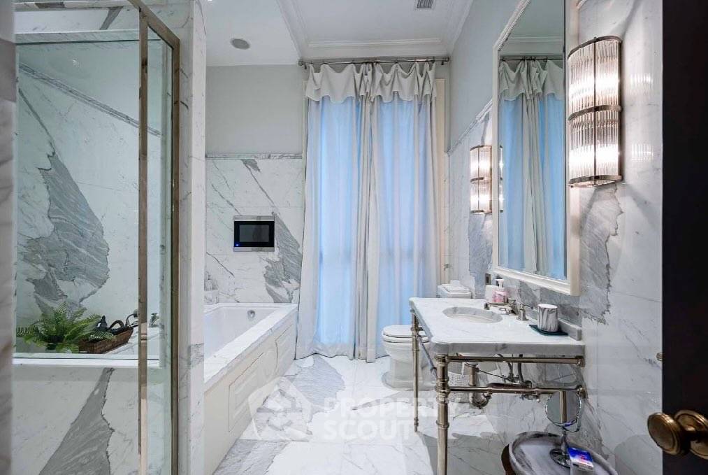 picture 2-BR Condo at 98 Wireless near BTS Phloen Chit (ID 3420242) - 11/13