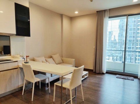 🔑 Urgent! Luxury condo Q Asoke in the city center starting at just 25,000 Baht/month
🏙️ Close to MRT Phetchaburi, comfortable living, fully equipped with all functions!
