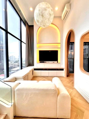 Condos for sale : For Sale: KnightsBridge Space Ratchayothin 1-Bed 50 sqm near MRT Phahon Yothin 🌇