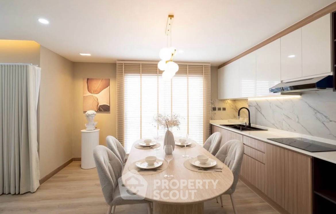 picture 2-BR Condo at The Winning Tower near ARL Ramkhamhaeng (ID 3420810) - 9/18