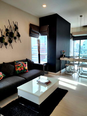 Condos for sale : 🔥 Urgent sale! Highly valued condo The Room Ratchada-Ladprao 2 bedrooms 62 sq.m. only 4.99 million

🏙️ Near BTS Ladprao starting at just over four million, ready to move in!