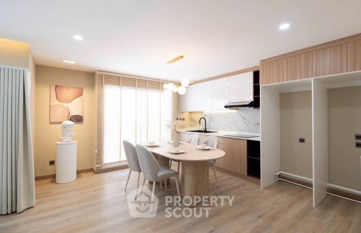 picture 2-BR Condo at The Winning Tower near ARL Ramkhamhaeng (ID 3420810) - 8/18