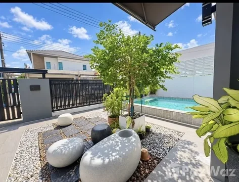 4BR Detached House with Private Pool for Rent at 88 Land & H 6872765