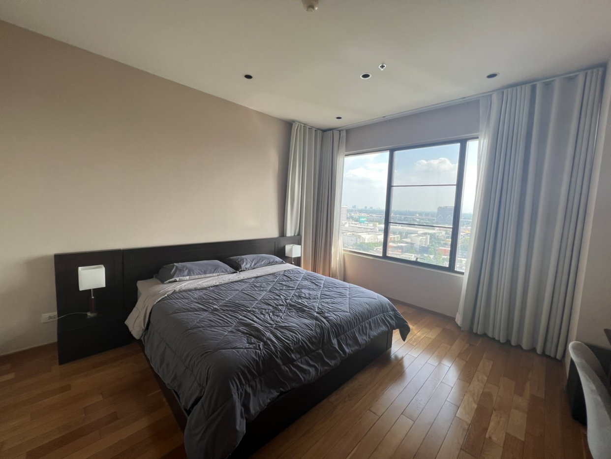 รูป หรูหรากลางใจพร้อมพงษ์! 1 ห้องนอน The Emporio Place 65 ตร.ม. เพียง 11.2 ลบ.
เชื่อมต่อ BTS พร้อมพงษ์ ใกล้ห้าง ดิ เอ็มโพเรี่ยม และโรงพยาบาลสมิติเวช! - รูปที่ 4/8