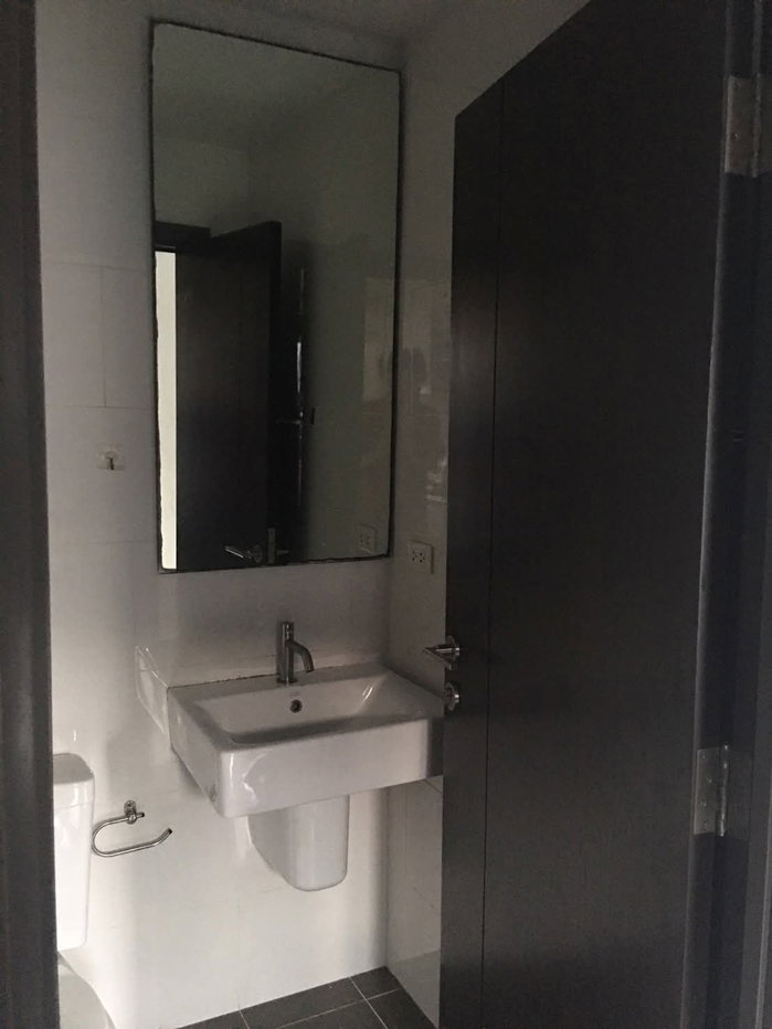 รูป The Base Park West Sukhumvit 77 | 12,000 บาท/เดือน ✨ ห้องสตูดิโอ เฟอร์ครบ 2 แอร์ ใกล้ BTS เดินทางสะดวก พร้อมสิ่งอำนวยความสะดวกครบครัน! - รูปที่ 5/5