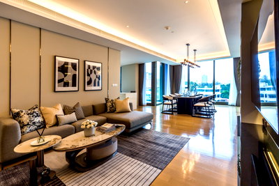 Condos for sale : Luxury 2-Bedroom Condo at Baan Sindhorn | 168 sqm Prime Chidlom Location
Exclusive Living with Pool, Gym & Rooftop Garden — Only 38.5 MB!