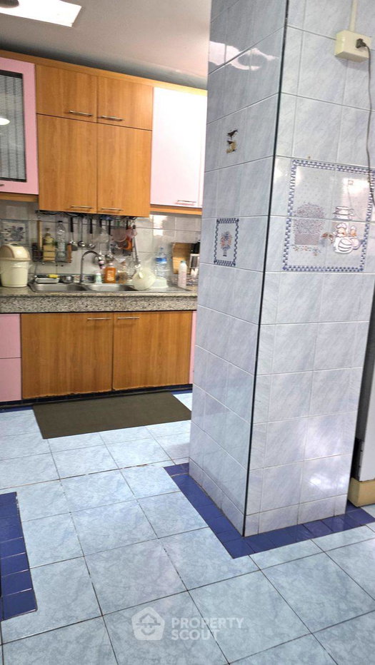picture 4-BR 200 Sqm House At Narisa Thonburirom Village (ID 3421872) - 15/16