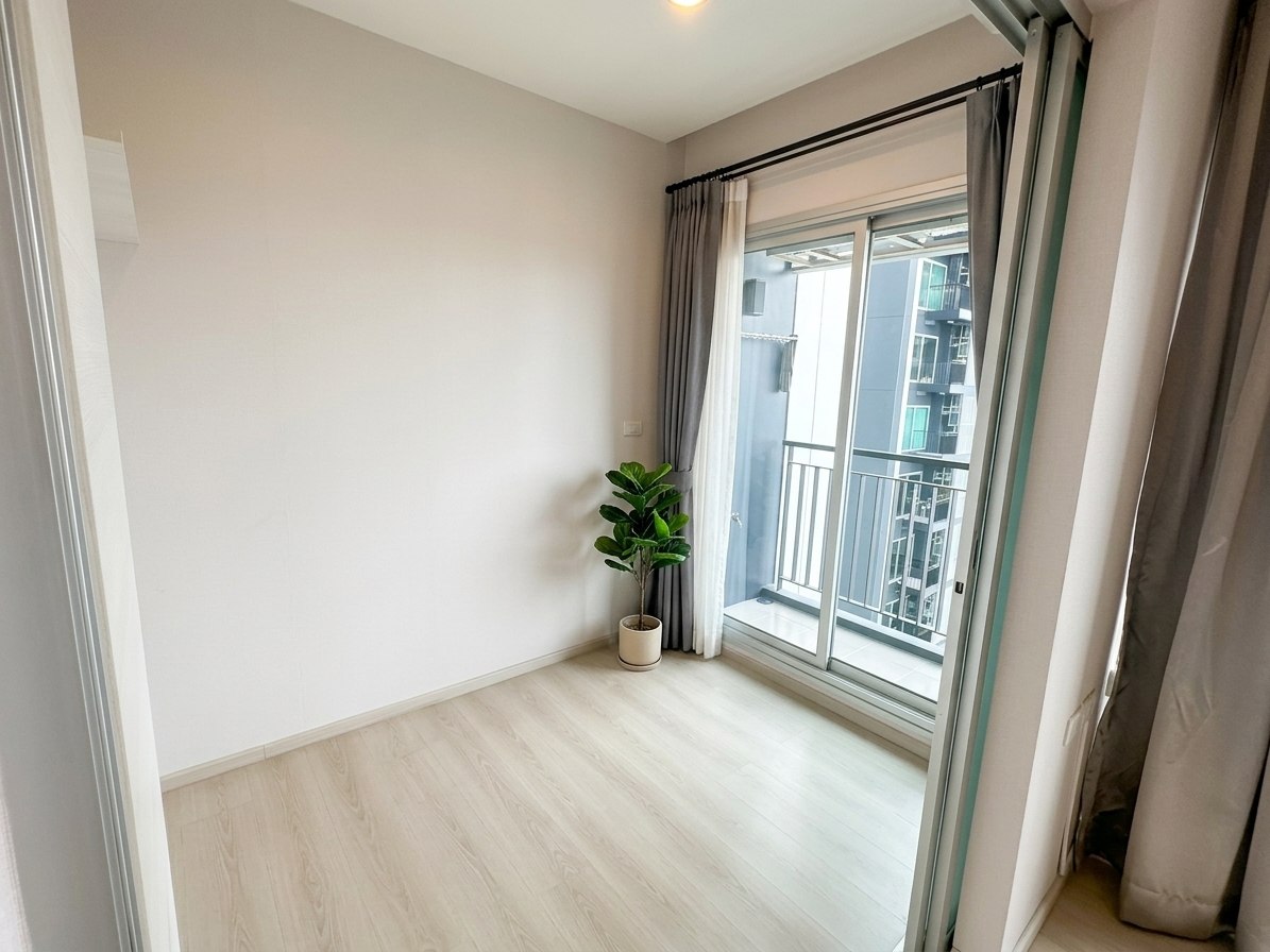 picture For Sale Life Ratchadapisek · 2BR 46 sqm near MRT Huai Khwang 🏙️ - 2/5