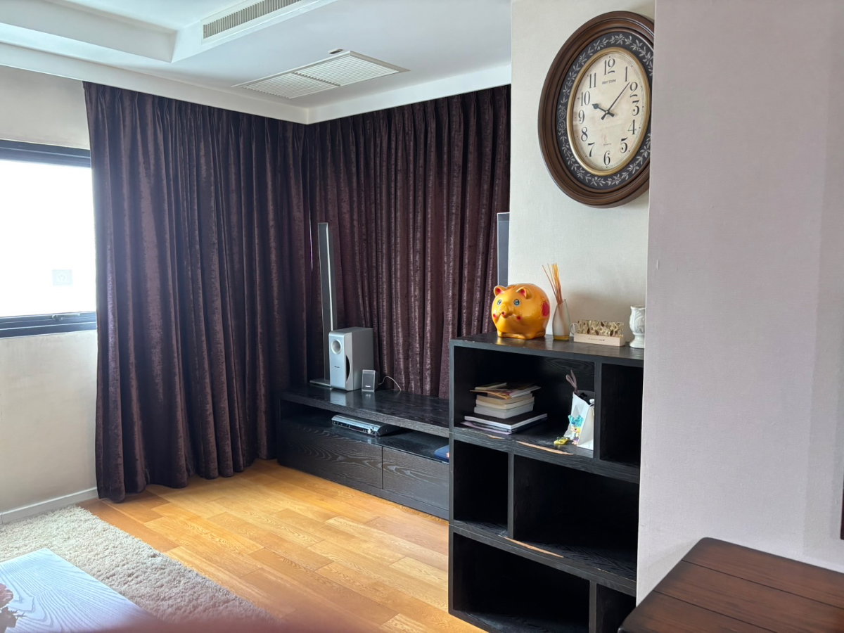 picture For Rent SathornGarden Condominium floor 26 buidling B - 12/15