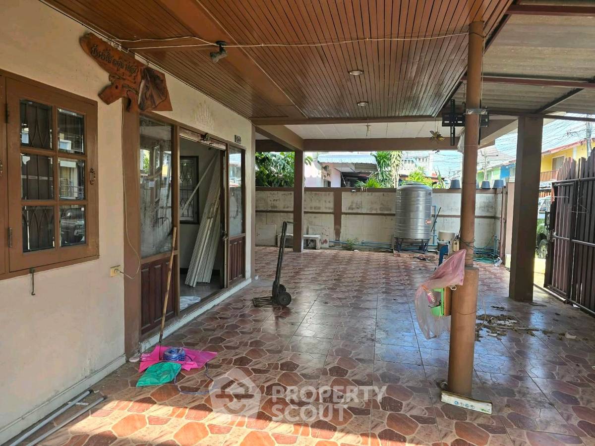 รูป บ้าน 4-ห้องนอน ใน นวลจันทร์ (ID 3421428) - รูปที่ 1/29