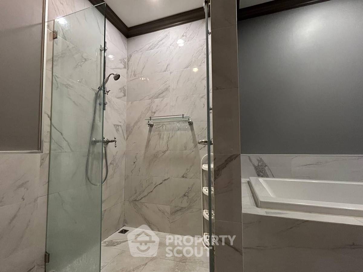 รูป ใกล้ BTS สนามกีฬาแห่งชาติ 300 ม. | คอนโด 2 ห้องนอน The Reserve Kasemsan 3 (ID 1727410) - รูปที่ 4/11