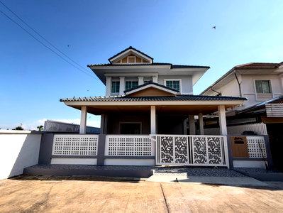 บ้านแฝด โรงเรียนนานาชาติร่วมฤดี วิทยาเขตอนุบาล : บ้านแฝดสไตล์บ้านเดี่ยว รีโนเวทใหม่ มบ.บุรีรมย์​ ถนนเลียบคลองสอง23  ซอยบุรีรมย์21 คลองสามวา เฟอร์นิเจอร์สวยพร้อมอยู่