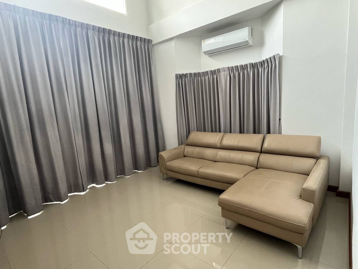 รูป บ้าน 3-ห้องนอน ใน ดอนเมือง (ID 3418735) - รูปที่ 2/8